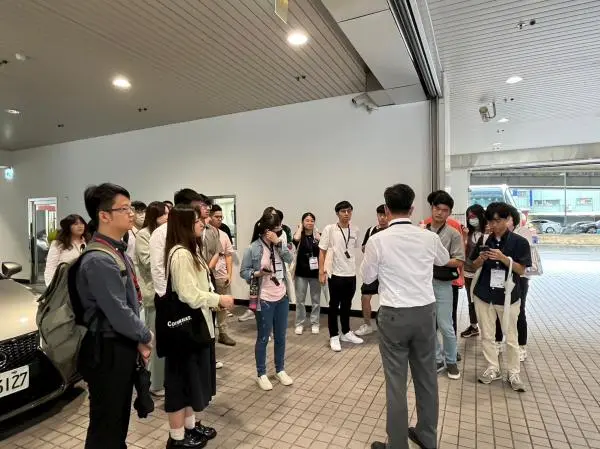 LINE_ALBUM__230808_36